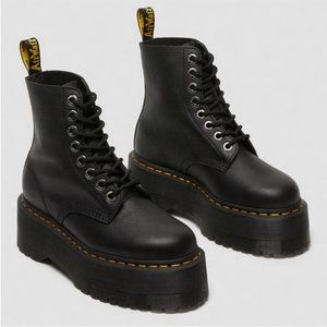 Dr. Martens 1460 Pascal Max Black Leather Platform Boots Size 7 Women’s